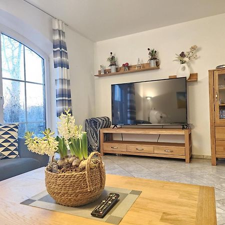 Ferienhaus Steuerbord Im Bootshaus Neßmersiel Dış mekan fotoğraf